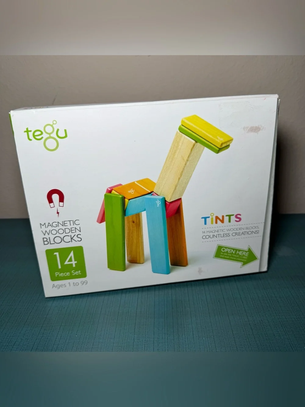 Tegu 14 pieces magnetic wooden blocks